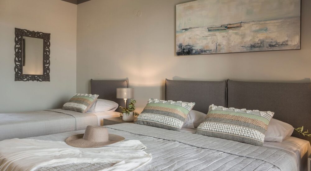 Classic Triple Room with Sea View